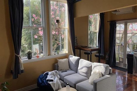 Photo of property in 15 Nairn Street, Mount Cook, Wellington, 6011