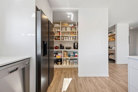 Photo of property in 10 Wykes Place, Amberley, 7410