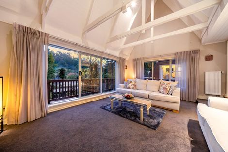 Photo of property in 458 Stokes Valley Road, Stokes Valley, Lower Hutt, 5019