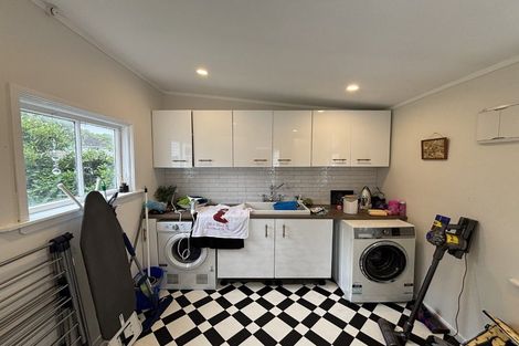 Photo of property in 47 Doralto Road, Frankleigh Park, New Plymouth, 4310