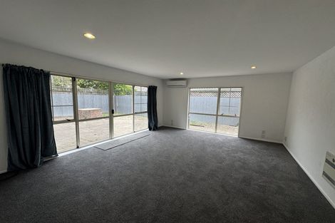 Photo of property in 2/209 Withells Road, Avonhead, Christchurch, 8042