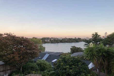 Photo of property in 5/72 Kitchener Road, Milford, Auckland, 0620