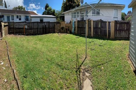 Photo of property in 6 Blanche Way, Half Moon Bay, Auckland, 2012