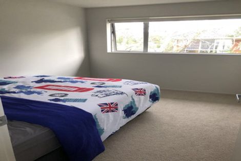 Photo of property in 17a Wyoming Avenue, Murrays Bay, Auckland, 0630