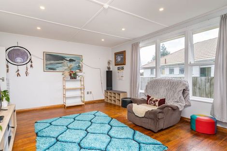 Photo of property in 17 Nairn Street, Mosgiel, 9024