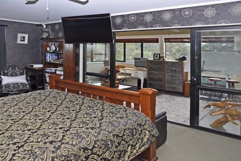 Photo of property in 5 Rewa Rewa Valley, Tairua, 3508