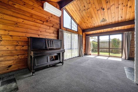 Photo of property in 4 Rennell Street, Frankleigh Park, New Plymouth, 4310