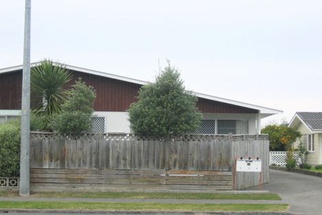 Photo of property in 2/62 Gloucester Street, Greenmeadows, Napier, 4112