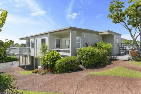 Photo of property in 10 Knightsbridge Drive, Forrest Hill, Auckland, 0620