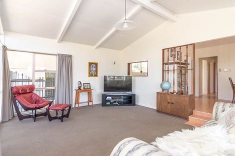 Photo of property in 15 Pinedale Parade, Milson, Palmerston North, 4414