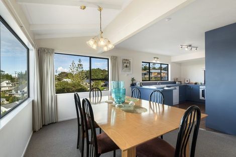 Photo of property in 1/163 Oaktree Avenue, Browns Bay, Auckland, 0630