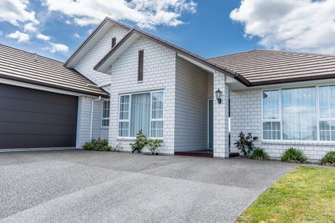 Photo of property in 51 Sylvester Crescent, Flagstaff, Hamilton, 3210