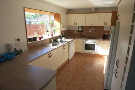 Photo of property in 2/104 Yaldhurst Road, Sockburn, Christchurch, 8042