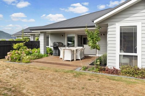 Photo of property in 58 Montgomery Crescent, Kinloch, Taupo, 3377