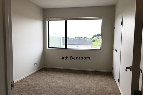 Photo of property in 13 Mclachlan Way, Pokeno, 2471