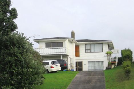 Photo of property in 21 Rosario Crescent, Red Beach, 0932