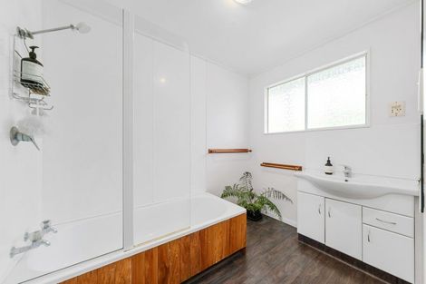 Photo of property in 15 Curtis Street, Okato, 4335