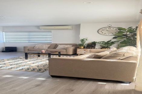 Photo of property in 45 Black Beech Crescent, Takanini, 2110