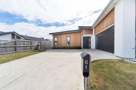 Photo of property in 61 Freedom Drive, Kelvin Grove, Palmerston North, 4414