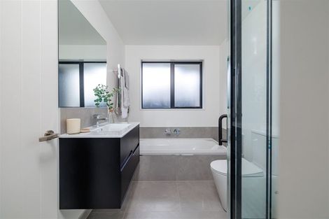 Photo of property in 33 Miromiro Street, Broomfield, Christchurch, 8042