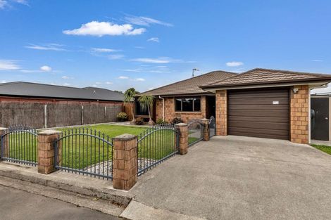 Photo of property in 12a Sussex Street, Levin, 5510