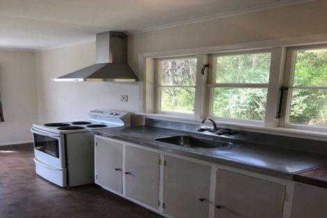 Photo of property in 27 Fraser Street, Wainuiomata, Lower Hutt, 5014