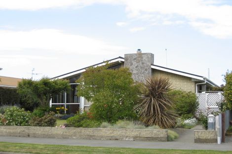 Photo of property in 18 Scotswood Place, Rangiora, 7400