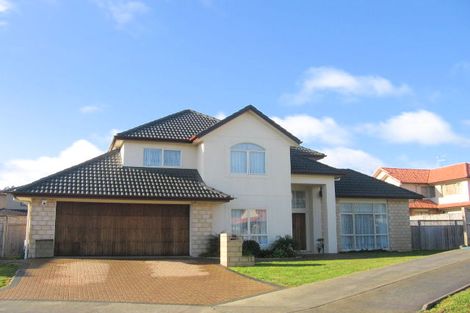 Photo of property in 30 Thornbury Crescent, East Tamaki Heights, Auckland, 2016