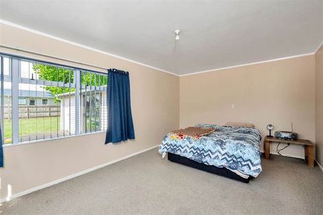 Photo of property in 35 Harrington Road, Henderson, Auckland, 0610