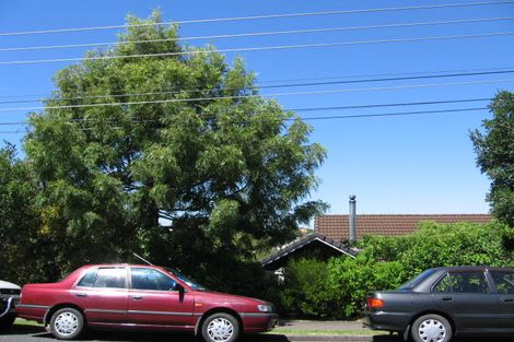 Photo of property in 1/2 Wolsley Avenue, Milford, Auckland, 0620