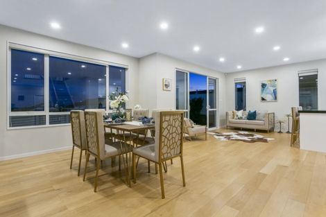 Photo of property in 47 Te Oneroa Way, Long Bay, Auckland, 0630