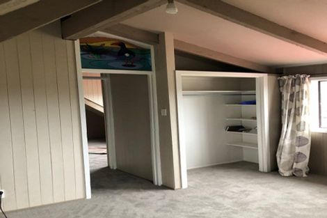 Photo of property in 1/17 Weldene Avenue, Glenfield, Auckland, 0629