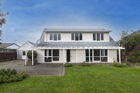 Photo of property in 32 Hawthorne Street, Strowan, Christchurch, 8052