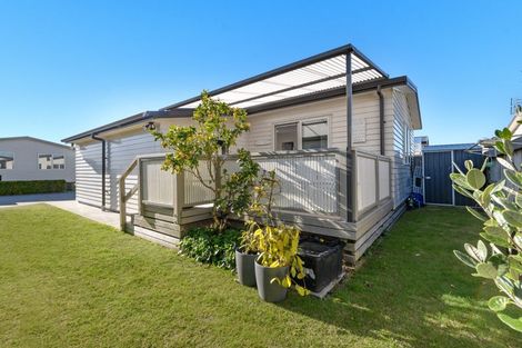 Photo of property in 11 Kamahi Crescent, Papamoa Beach, Papamoa, 3118