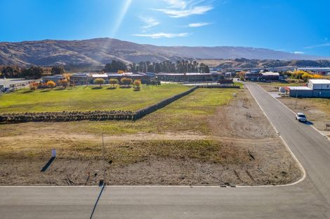 Photo of property in 18 Quinns Way, Cromwell, 9384