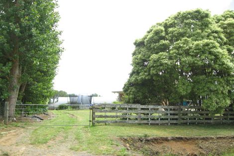 Photo of property in 209 Paparata Road, Bombay, 2675