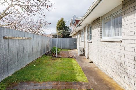 Photo of property in 1 Abraham Crescent, Milson, Palmerston North, 4414