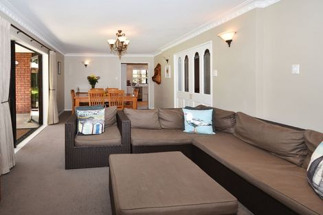 Photo of property in 129 Queen Street, Pukekohe, 2120