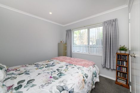 Photo of property in 17 Sinclair Avenue, Highbury, Palmerston North, 4412