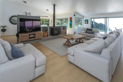 Photo of property in 402 Tuateawa Road, Tuateawa, Coromandel, 3583