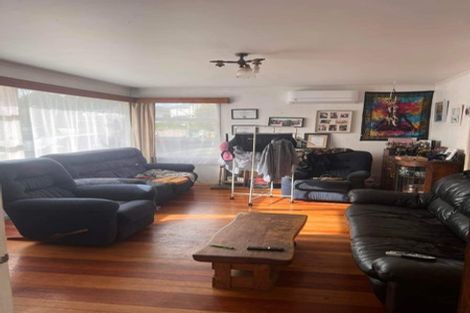 Photo of property in 8 Thomas Avenue, Te Atatu Peninsula, Auckland, 0610
