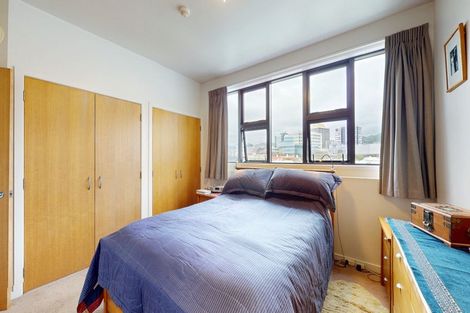 Photo of property in Endeavour Apartments, 9/125 Thorndon Quay, Pipitea, Wellington, 6011