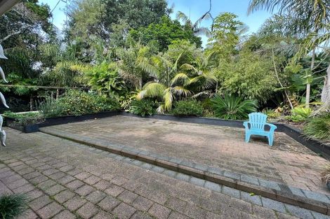 Photo of property in 1/28 Sandown Road, Rothesay Bay, Auckland, 0630