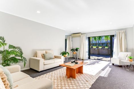 Photo of property in 215 Grandview Road, Grandview Heights, Hamilton, 3200