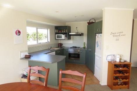 Photo of property in 3 Mayfair Close, Whitianga, 3510