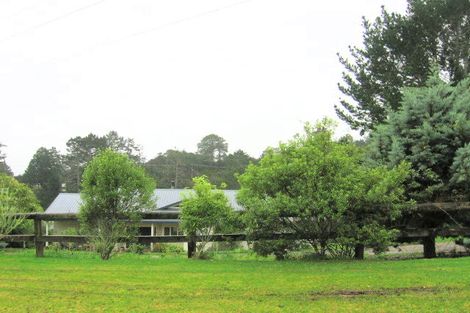 Photo of property in 32b Bernard Magnus Lane, Greenhithe, Auckland, 0632