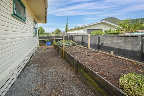 Photo of property in 22 Hampden Street, Murchison, 7007