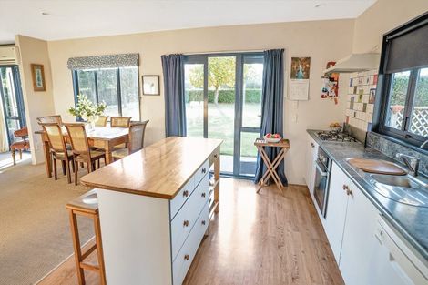 Photo of property in 28 Kibblewhite Road, Masterton, 5810