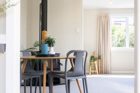 Photo of property in 15 Bluegum Road, Paraparaumu Beach, Paraparaumu, 5032