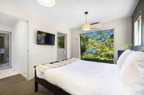 Photo of property in 14a Mckerrow Place, Sunshine Bay, Queenstown, 9300